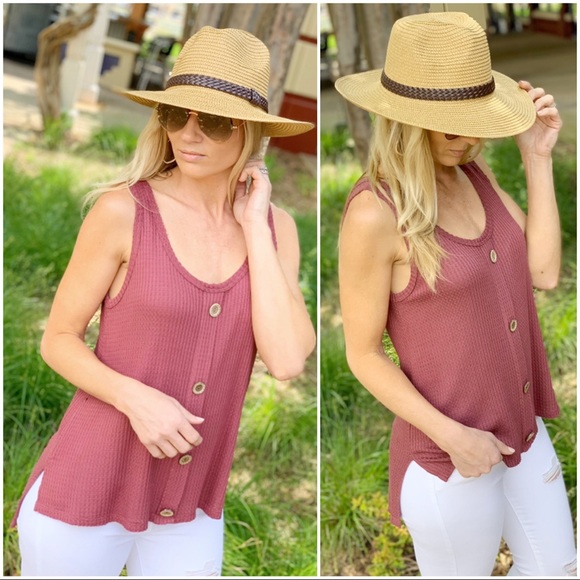 Infinity Raine Tops - ✨LAST ONE✨MARSALA WAFFLE KNIT BUTTON TRIM TANK